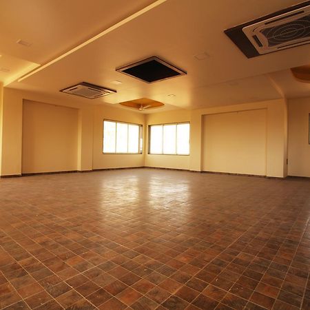 Hotel Vraj Inn ทวารกา ภายนอก รูปภาพ
