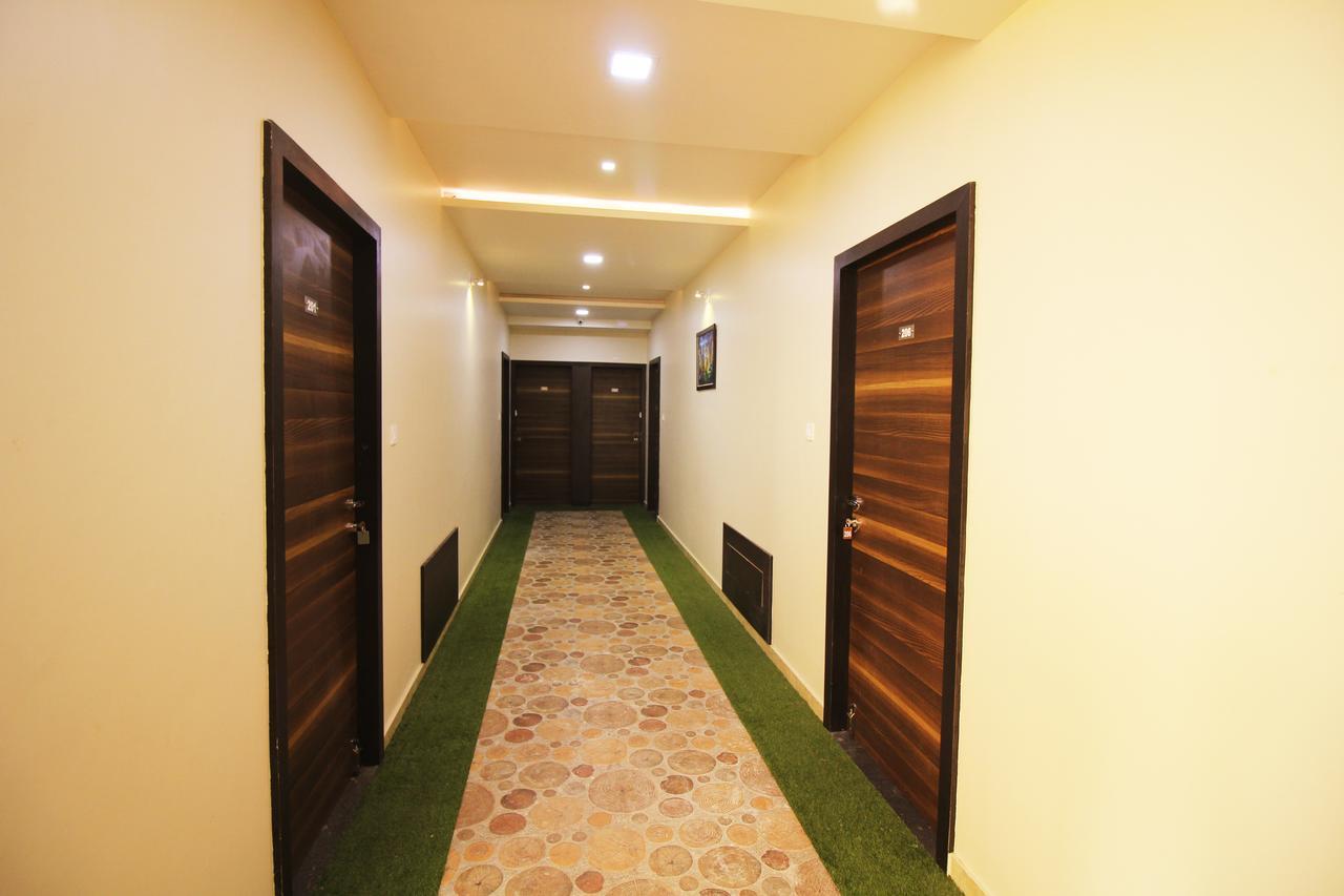 Hotel Vraj Inn ทวารกา ภายนอก รูปภาพ