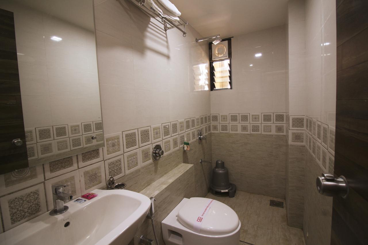 Hotel Vraj Inn ทวารกา ภายนอก รูปภาพ