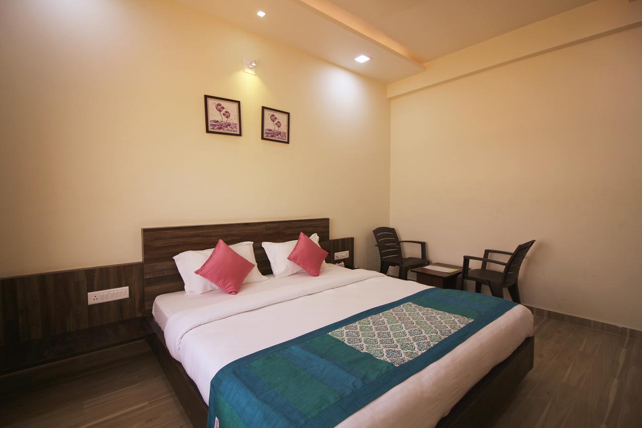 Hotel Vraj Inn ทวารกา ภายนอก รูปภาพ